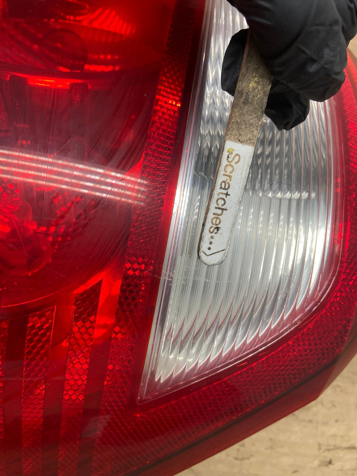 2005 2006 2007 Ford Five Hundred Right Passenger RH Tail Light AH2899 LK3