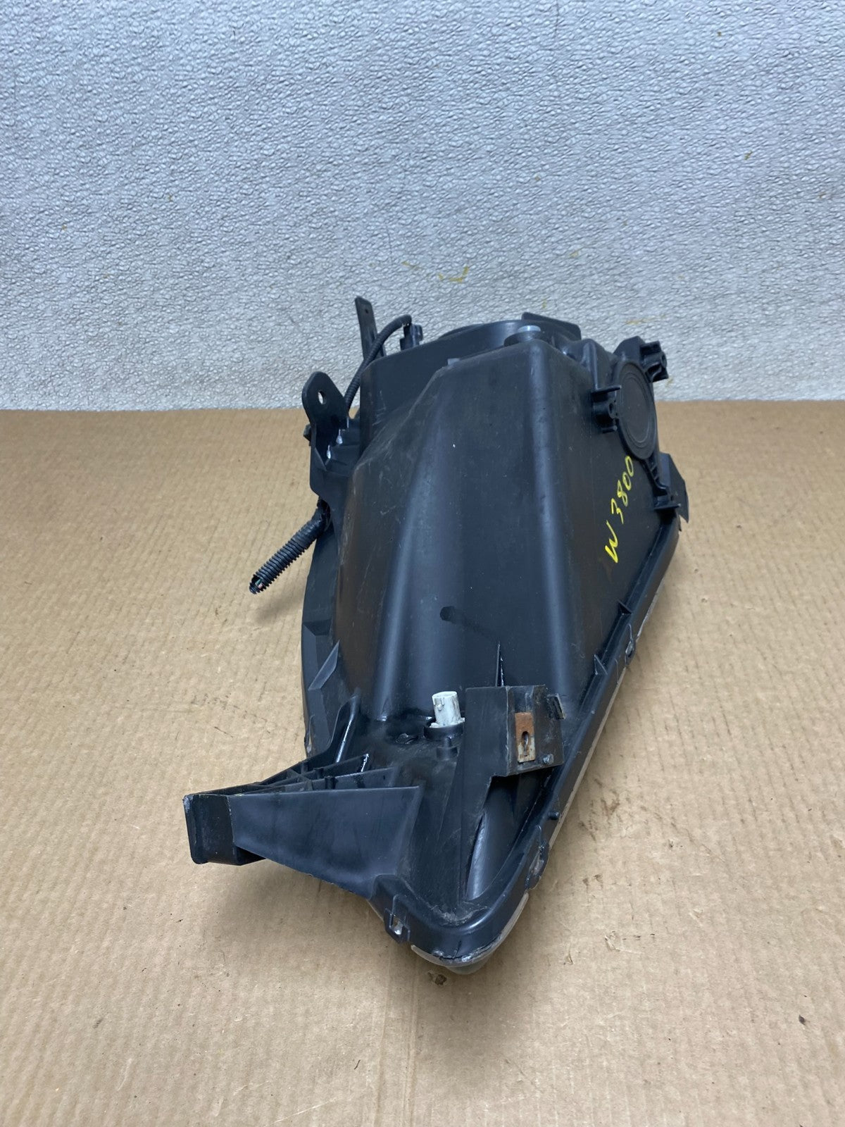 2002 to 2004 Honda CRV CR-V OEM Right Passenger RH Halogen Headlight W3800 DW9