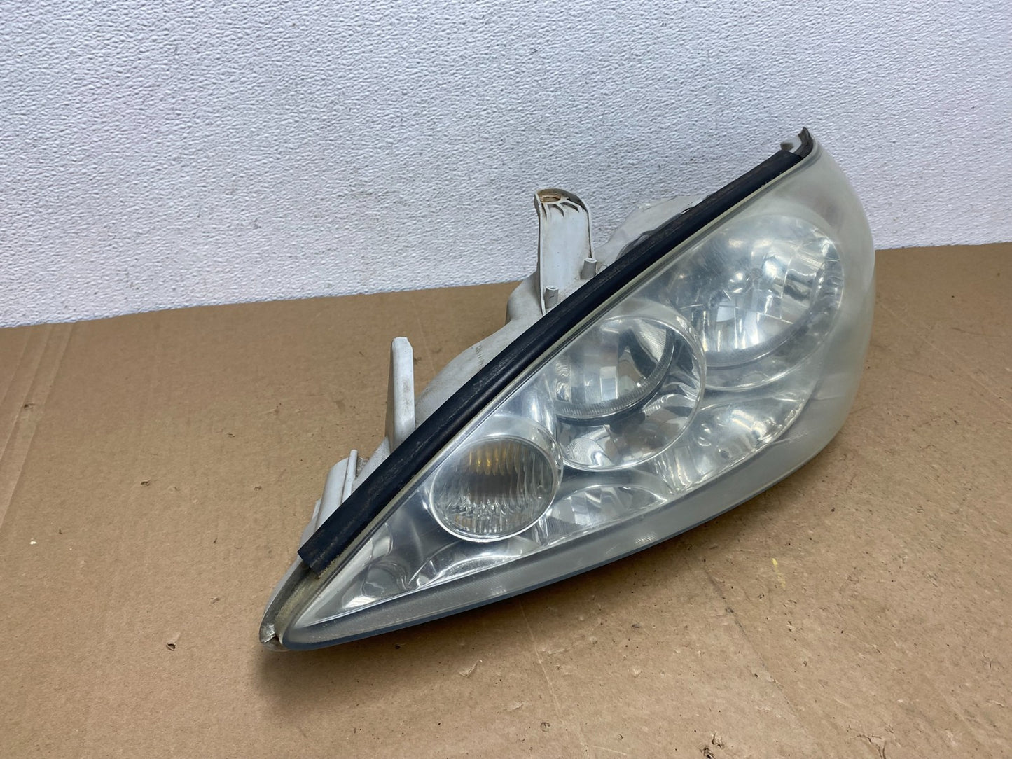 2005 to 2006 Toyota Camry Left Driver LH Halogen Headlight AC5816 DW2