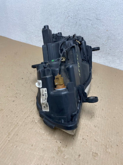 2011 to 2016 Chrysler Town and Country Right Passenger Headlight AE9750 DW8