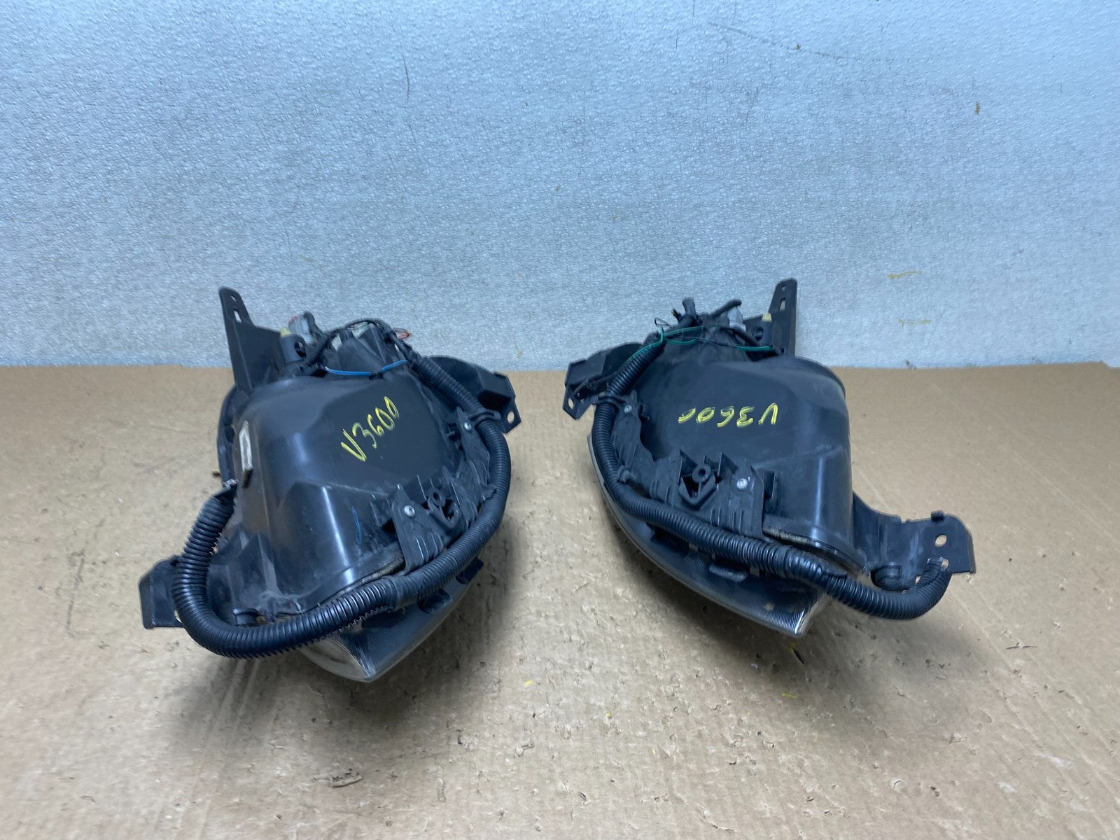 Sedan 2007 2008 2009 Nissan Altima Left+Right Set Headlights V3600 DW14