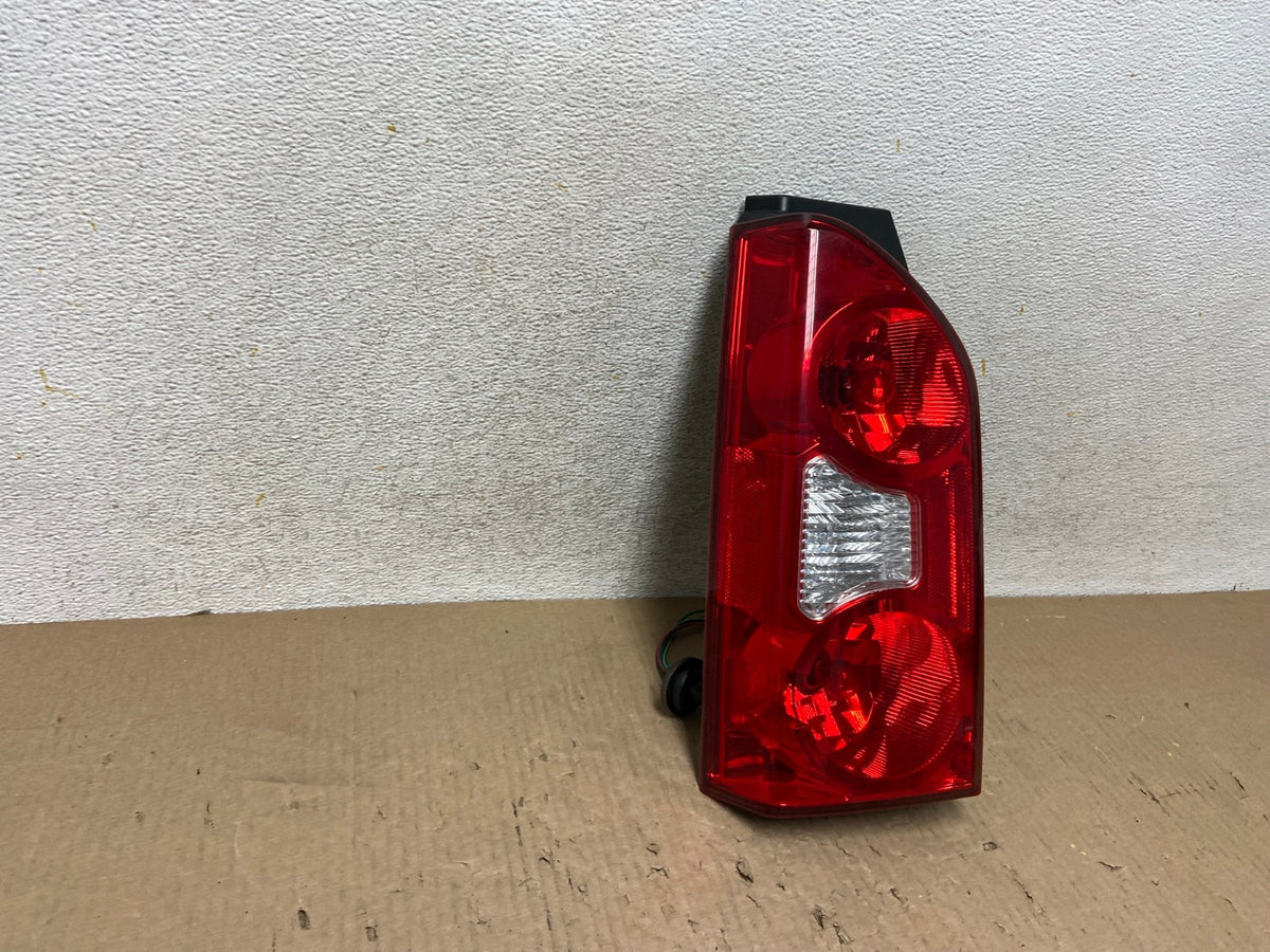 2005 to 2015 Nissan Xterra Tail light Left Driver Lh Side AH5954 LK1