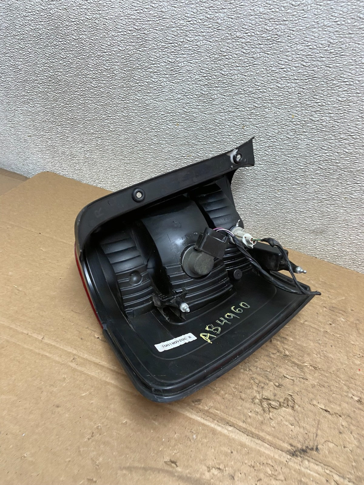 2008 to 2012 Ford Escape Right Passenger RH Side Tail Light AB4960 LK4