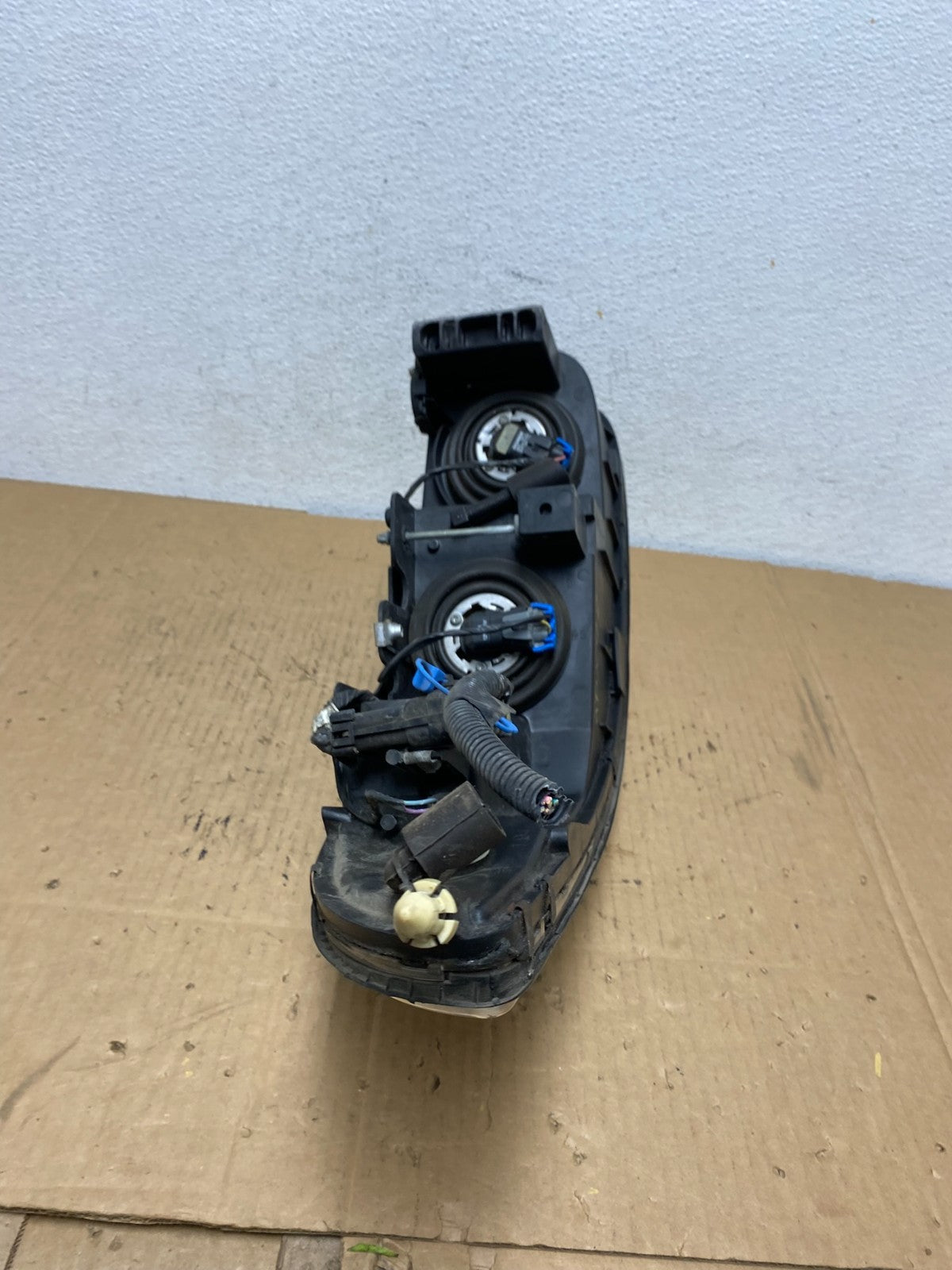 2000 to 2005 Buick Lesabre Headlight Left Driver Lh Side Halogen AD1092 DW8
