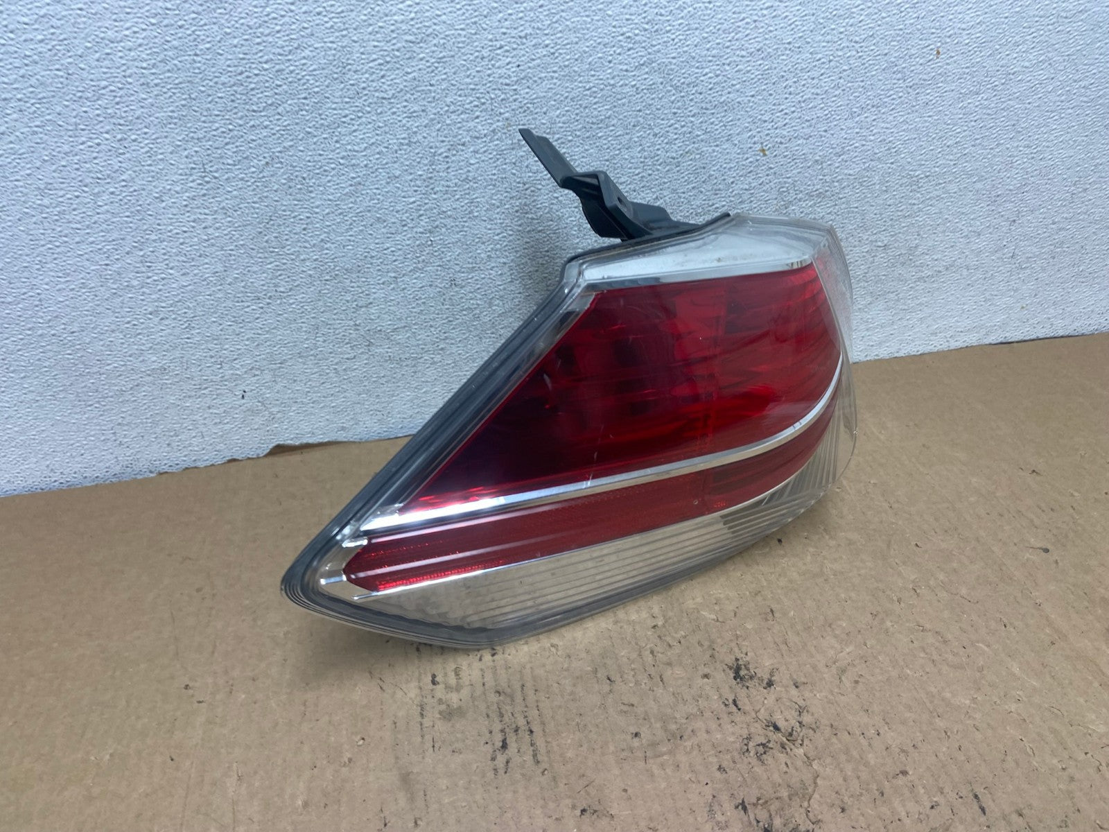 2014-2016 Nissan Rogue Left Driver LH Side Outer Tail Light AG2351 LK2