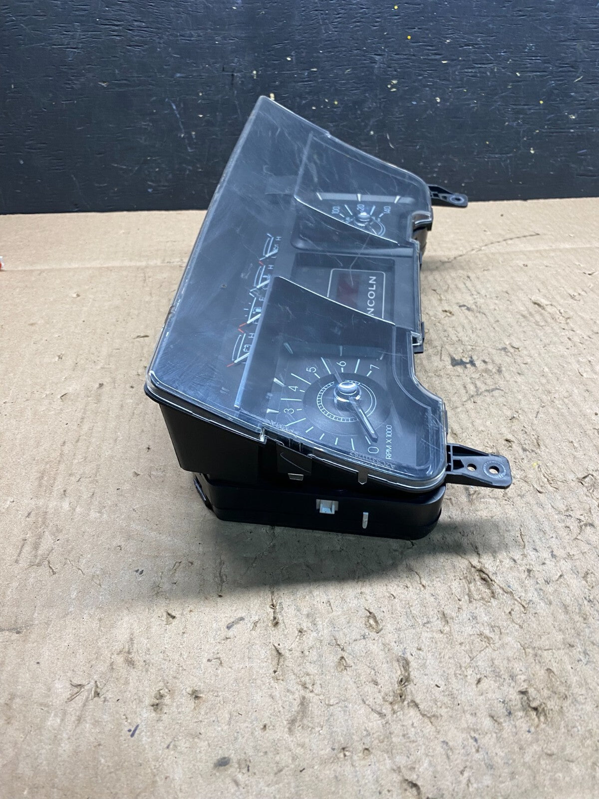 2007 to 2008  Lincoln Navigator Speedometer Gauge Cluster O7201 DG1