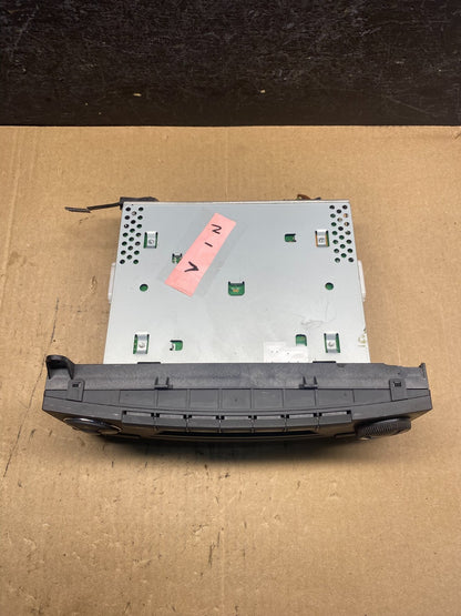 2007 2008 2009 Sprinter 2500 3500 AM FM Radio Single CD Disc Player AE7804 DW4