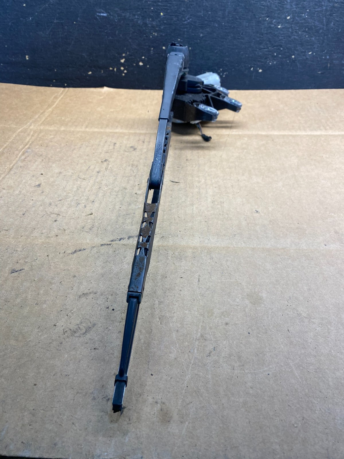 2001-2005 C240 C320 W203 Rear Glass Windshield Wiper Motor y1442 DG2