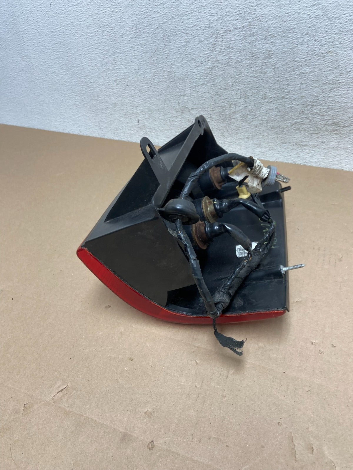 1993-1998 Jeep Grand Cherokee ZJ Left Driver Side Tail Light AG5725 DW5