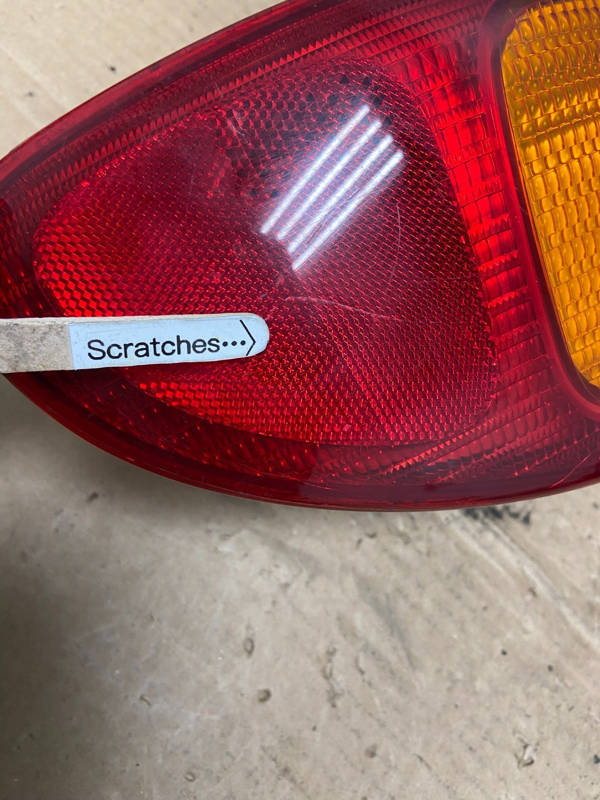 1998 1999 2000 Toyota Corolla Right Passenger Side Tail light OEM AB4757 LK3