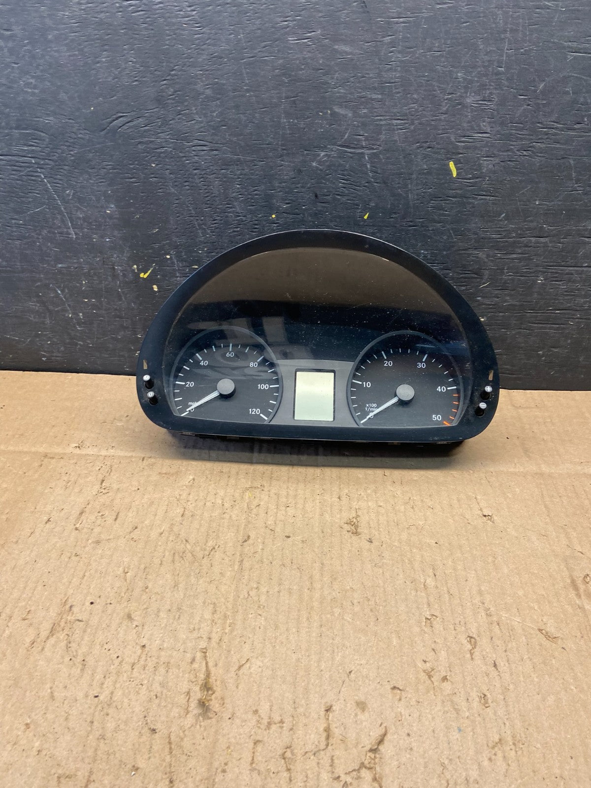 2003 to 2006 Sprinter 2500 3500 Instrument Speedometer Gauge Cluster V7633 DG0