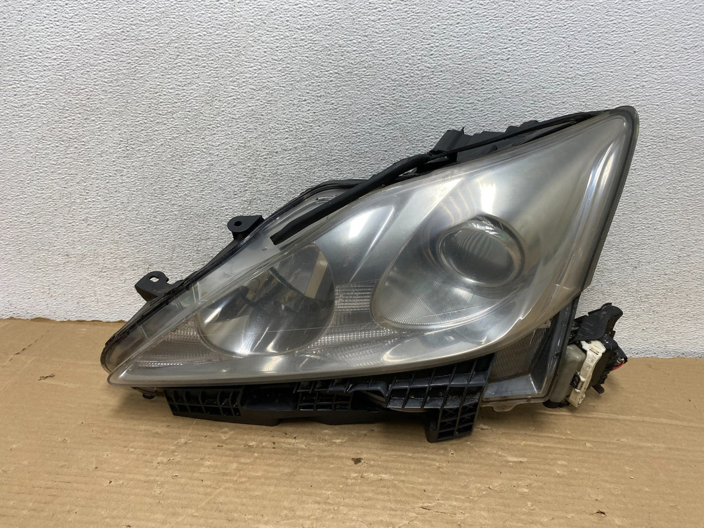 2006 to 2010 Lexus IS250 IS350 Left Driver LH Side Headlight Halogen AG8235 DW0