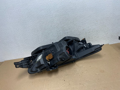 2013 to 2019 Ford Taurus Left Driver LH Side Headlight Halogen AG6691 DW4