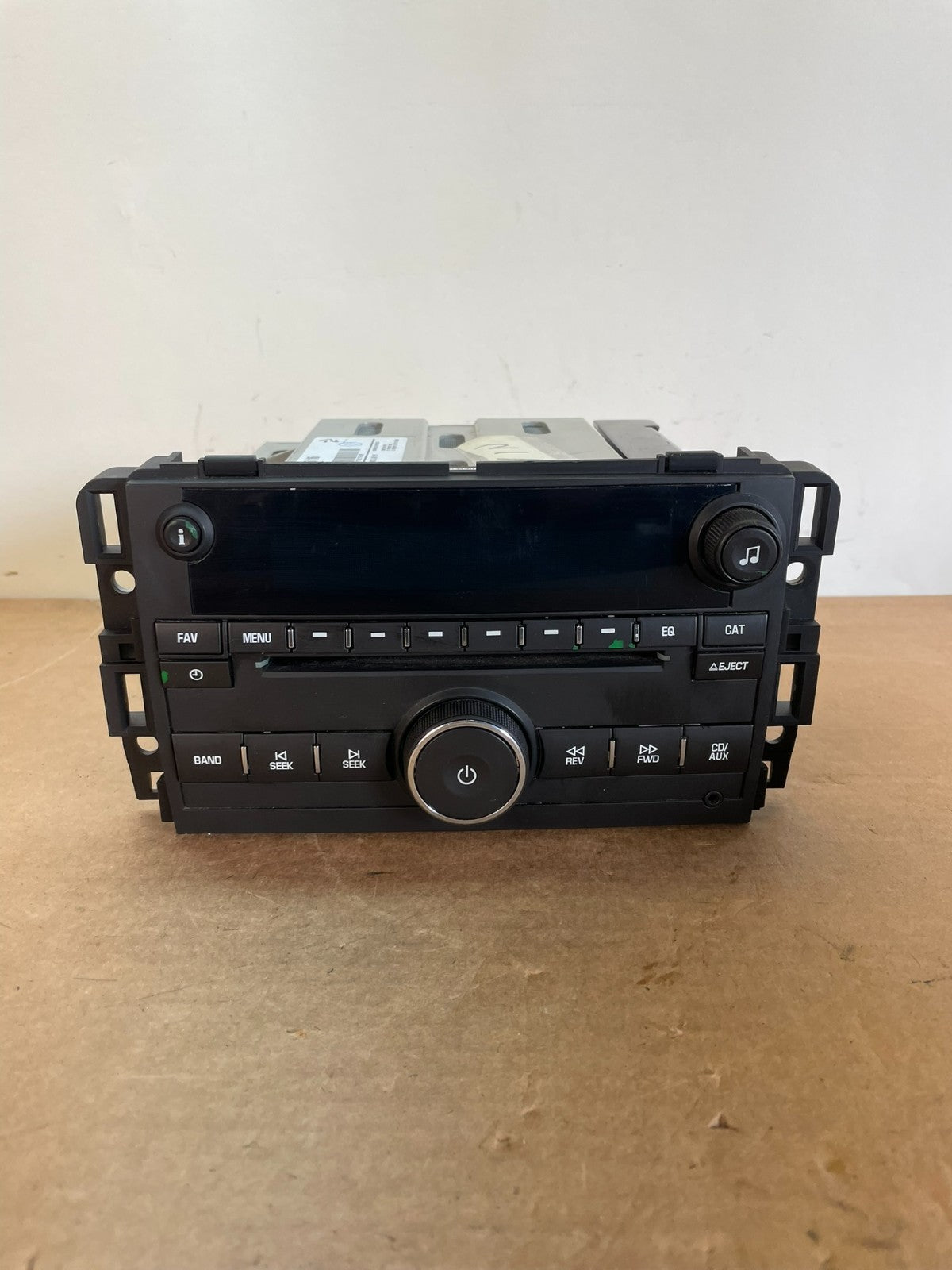 2010 to 2011 Buick Enclave Radio Stereo CD Player Screen Display ag0809 DG0
