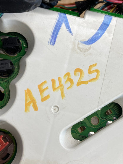2003 Subaru Baja Speedometer Instrument Cluster Gauges AE4325 DG7