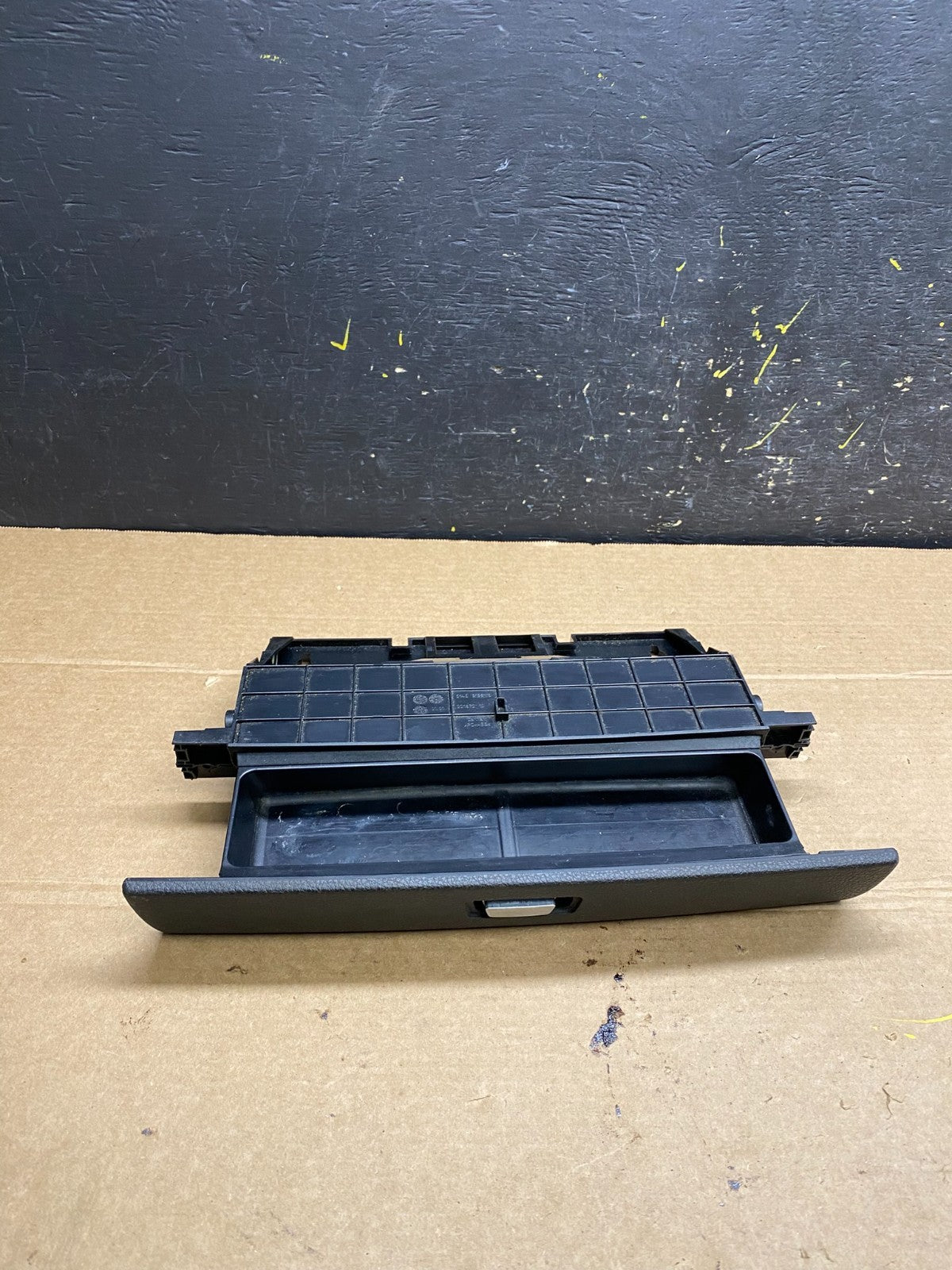 2010-2014 BMW 550i GT F07 Center Dash Tray Coin Storage  OEM W6491 DG1