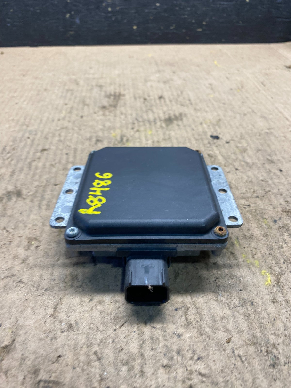 2014 2015 2016 Volvo S60 Rear Blind Spot Monitor Collision Sensor R8486 DG3