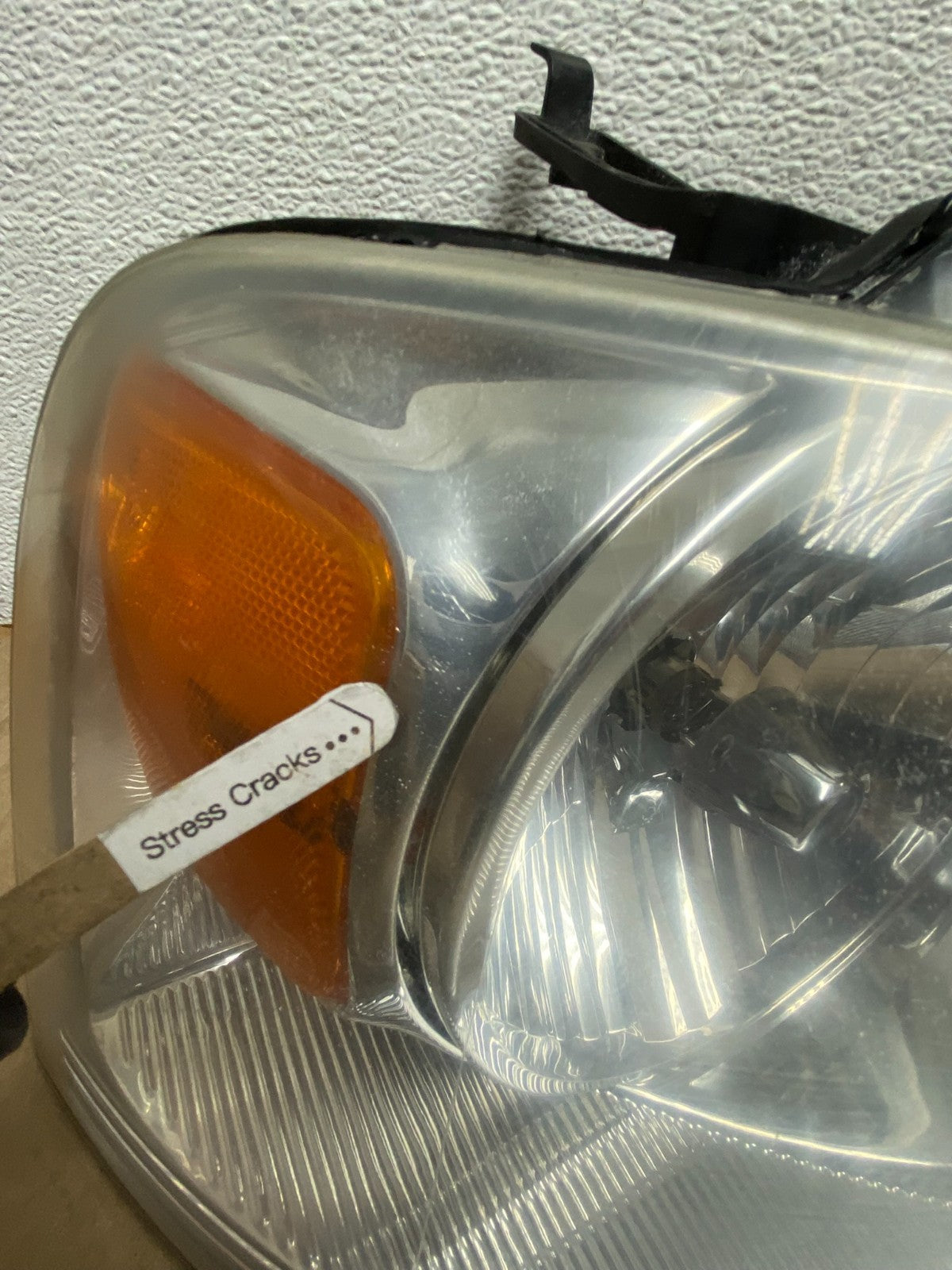 2004 to 2008 Ford F-150 F150 Left+Right Halogen Headlights AG7923 DW6
