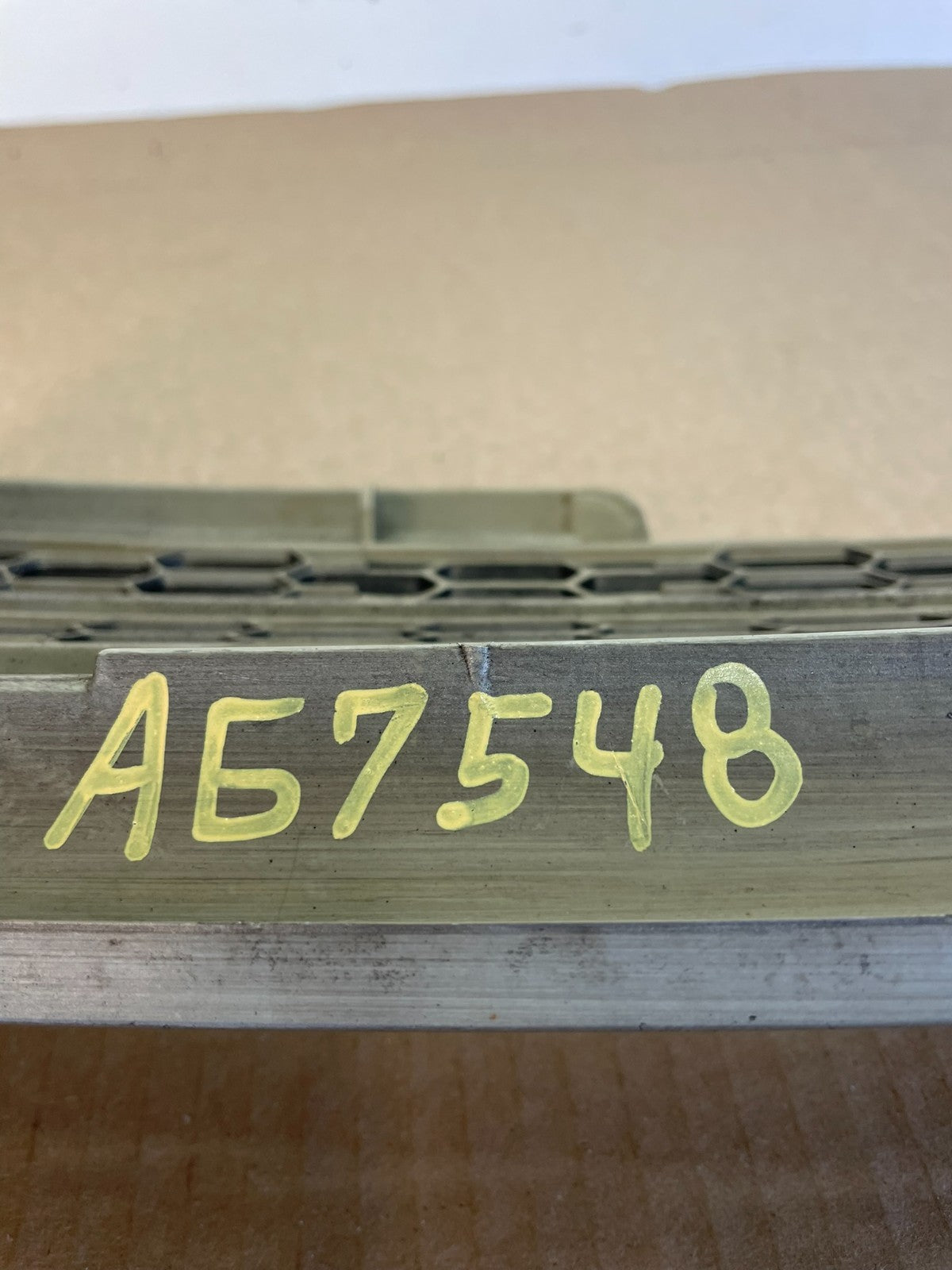 1995 1996 1997 Nissan Altima Front Grill Grille AG75485