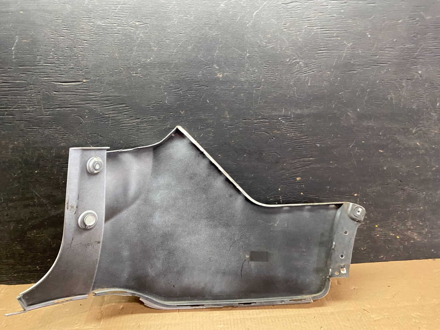 2017-2019 GMC Acadia Rear Left Driver Quarter Panel Trim Bumper Cover U0133 DG8