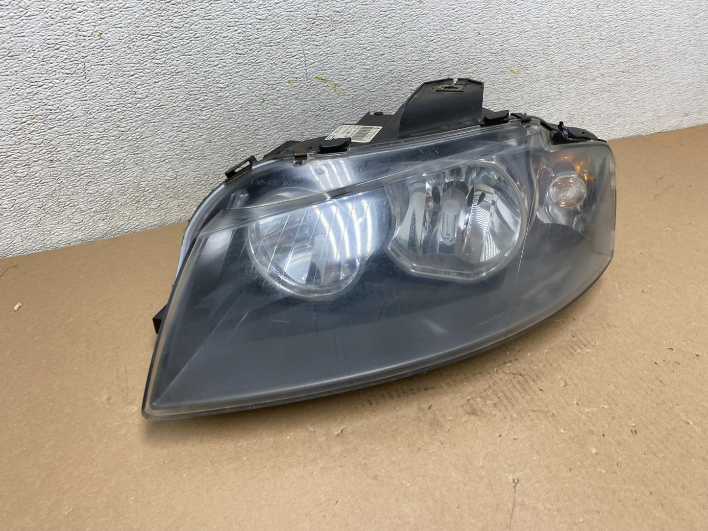 2005 to 2008 Audi A3 Left Driver LH Side Halogen Headlight P8152 DW2