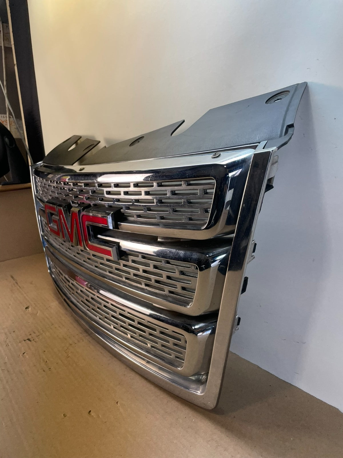 2010 to 2015 Gmc Terrain Front Upper Grill Grille Aftermarket AF8501 DG1