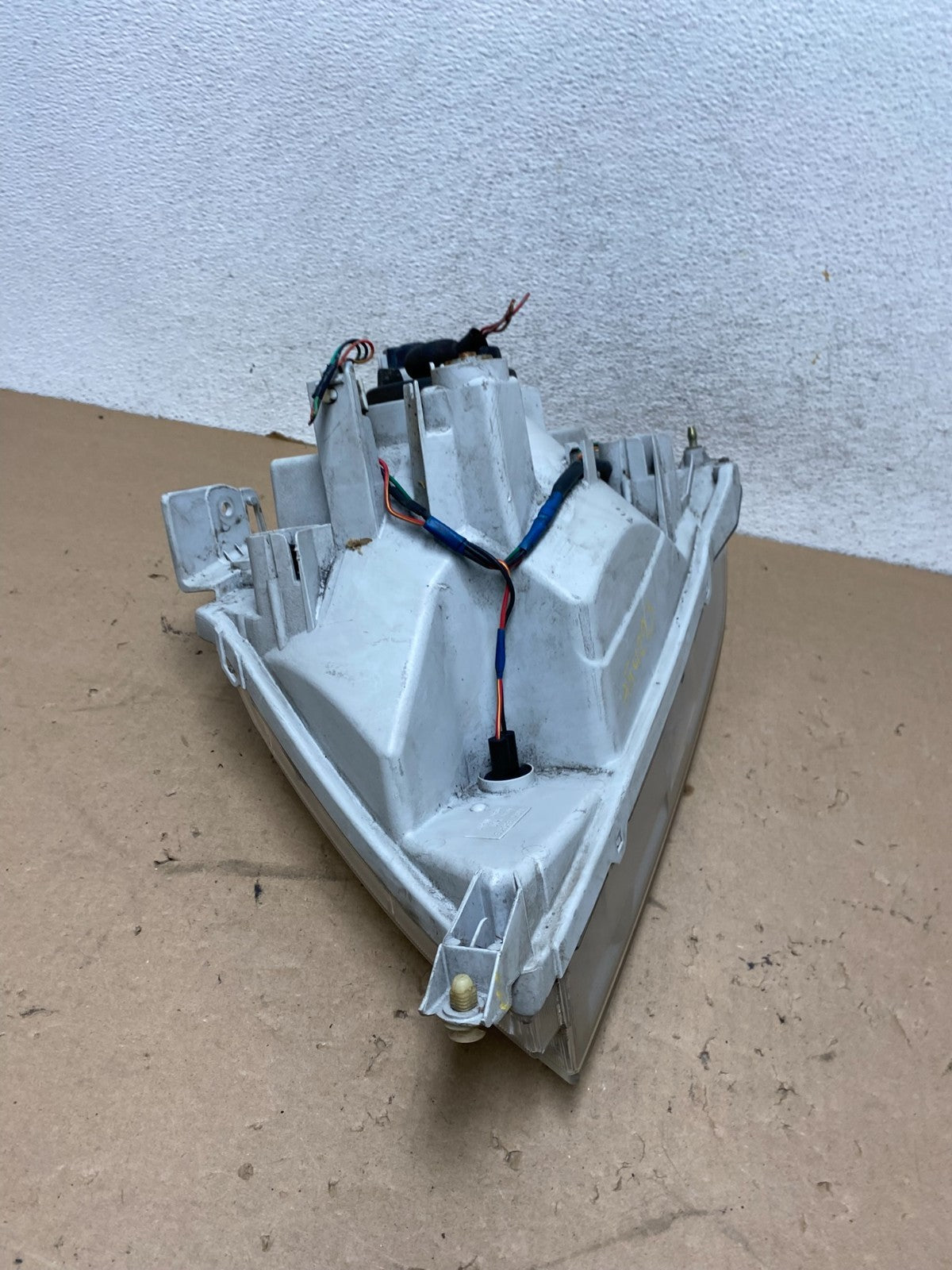 2004 - 2006 Suzuki XL-7 XL7 Right Passenger Side Halogen Headlight AG4293 DW9