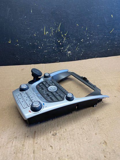 2010-2011 Chevy Equinox Terrain Radio Face Climate Control Panel Bezel Z1657 DG2