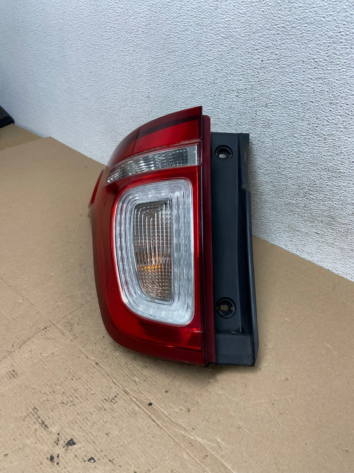 2011 2012 2013 2014 2015 Ford Explorer Left Driver LH Side Tail light AF4490 LK1