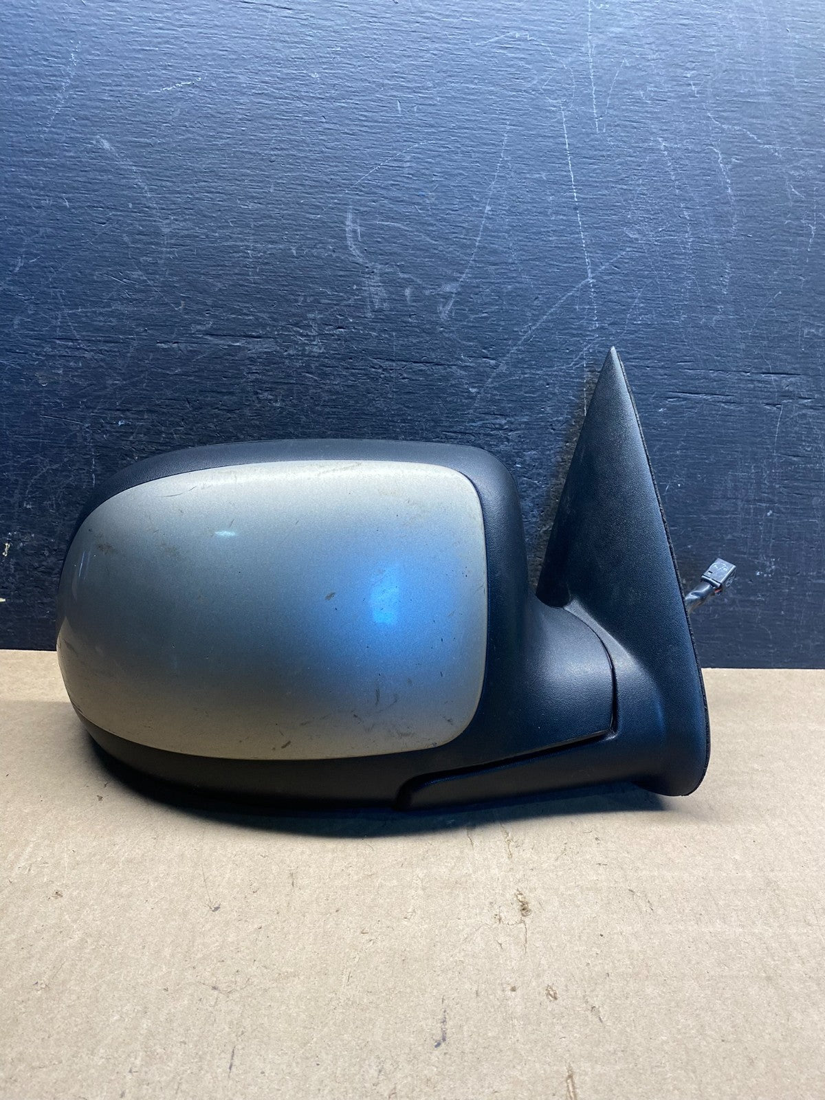 2003-2006 Chevrolet Tahoe Right Passenger Turn Signal View Door Mirror AG3453 MS0