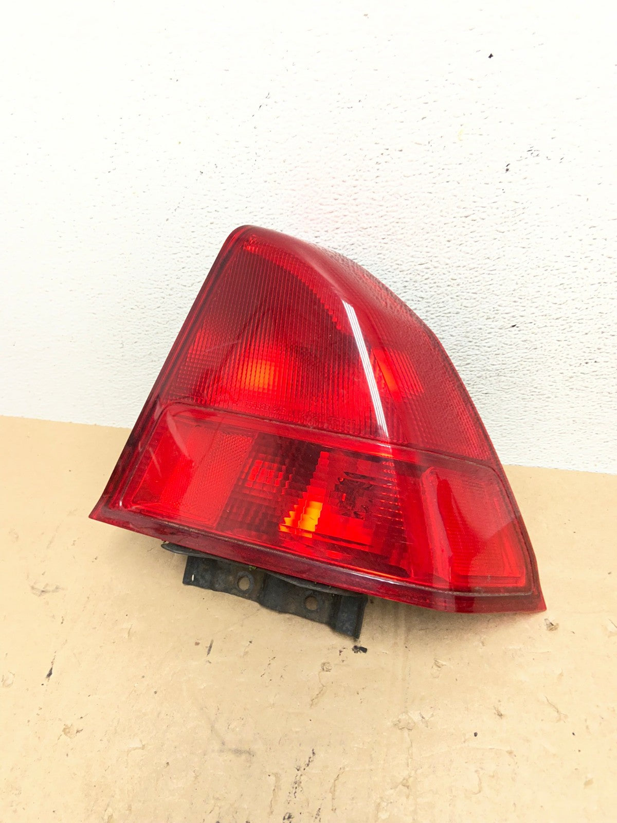 2001 2002 Honda Civic Sedan Right Passenger Rh Side Tail Light AE6449 LK0
