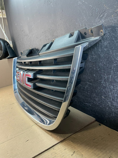 2007 to 2014 GMC Yukon Front Upper Grille Grill AD5856 DW1