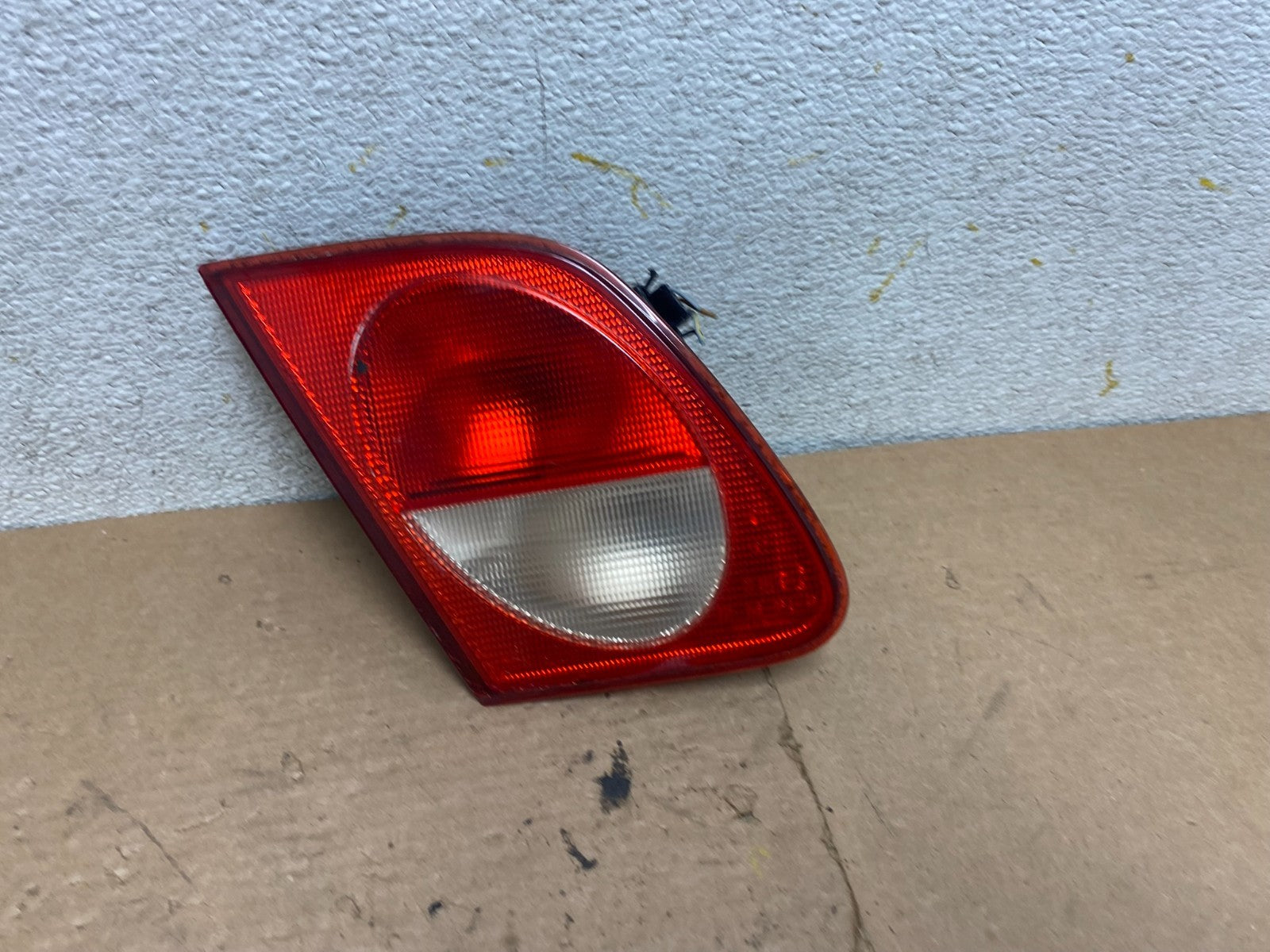 1996 - 1999 Mercedes-Benz E W210 E320 Left Driver Inner Tail Light OEM P5254 DW0