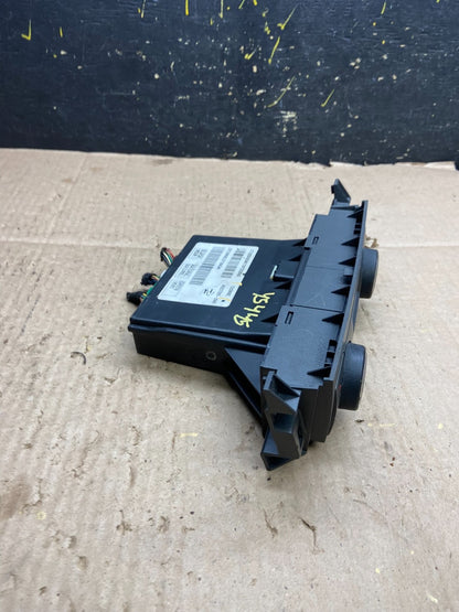 2006 to 2011 Cadillac DTS AC Heater Climate Control Panel Y5445 DG1