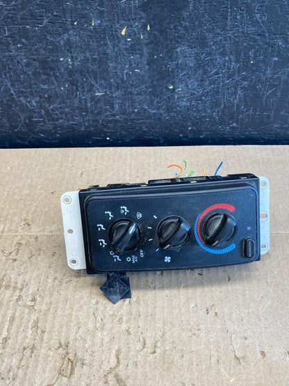 1998 - 2001 Dodge Ram 1500 2500 A/C Heater Climate Control P: 55055654AC AC91990