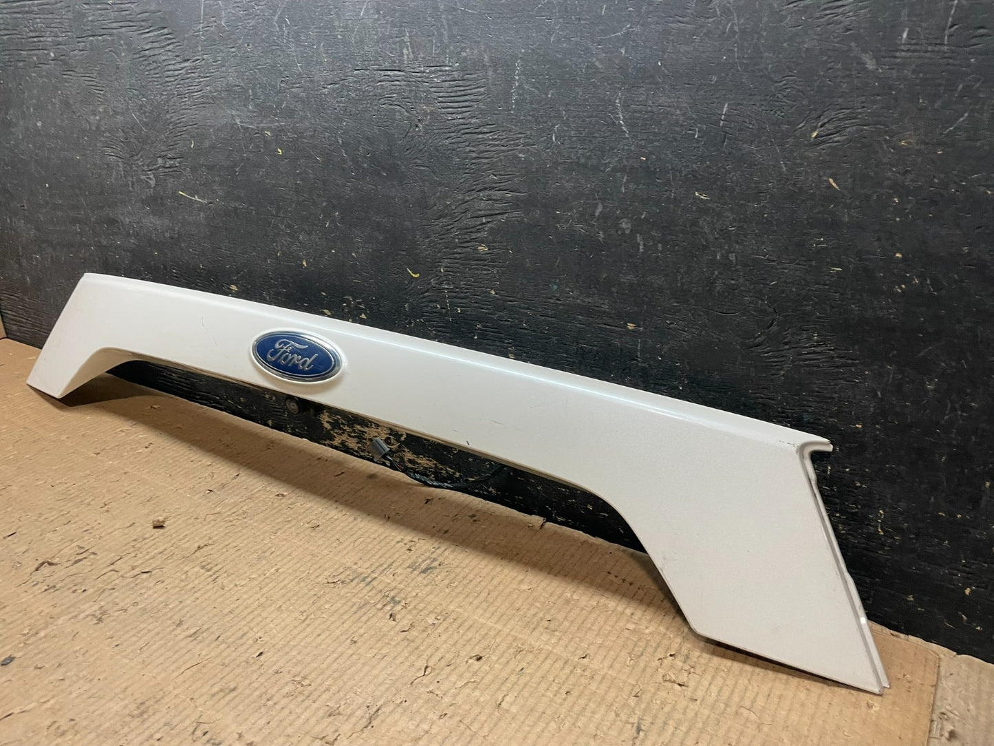 2017 2018 2019 Ford Escape Rear Trunk Molding with Camera Oem Y6569 DG1