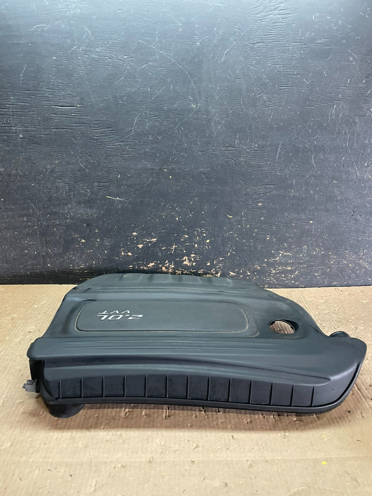 2013 to 2016 Dodge Dart 2.0L Engine Motor Cover Shield z3393  DG4