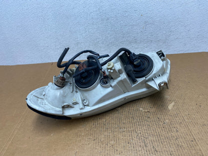2000 to 2001 Infiniti I30 Right Passenger RH Side Headlight Halogen AE1422 DG8