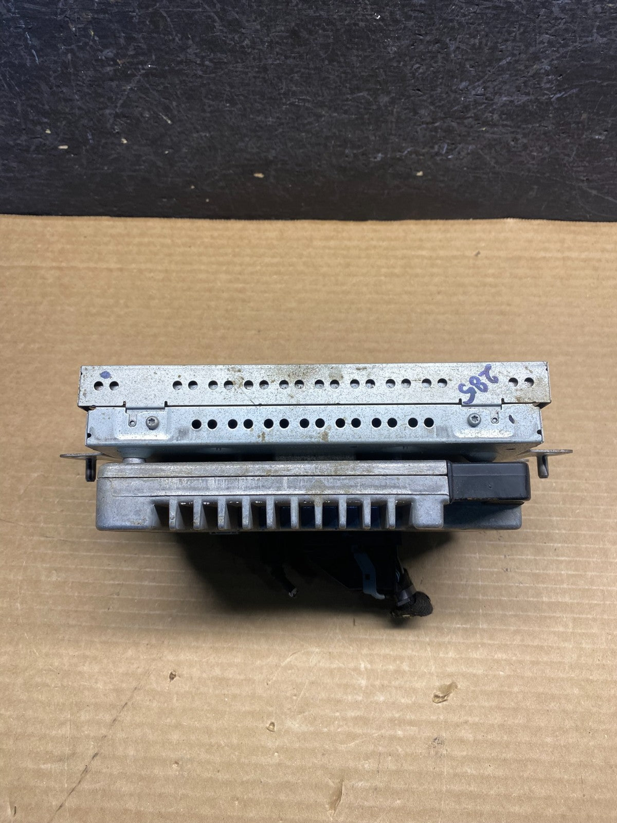 2011 to 2014 Lincoln MKX Radio Stereo Screen Display AF4078 DW2