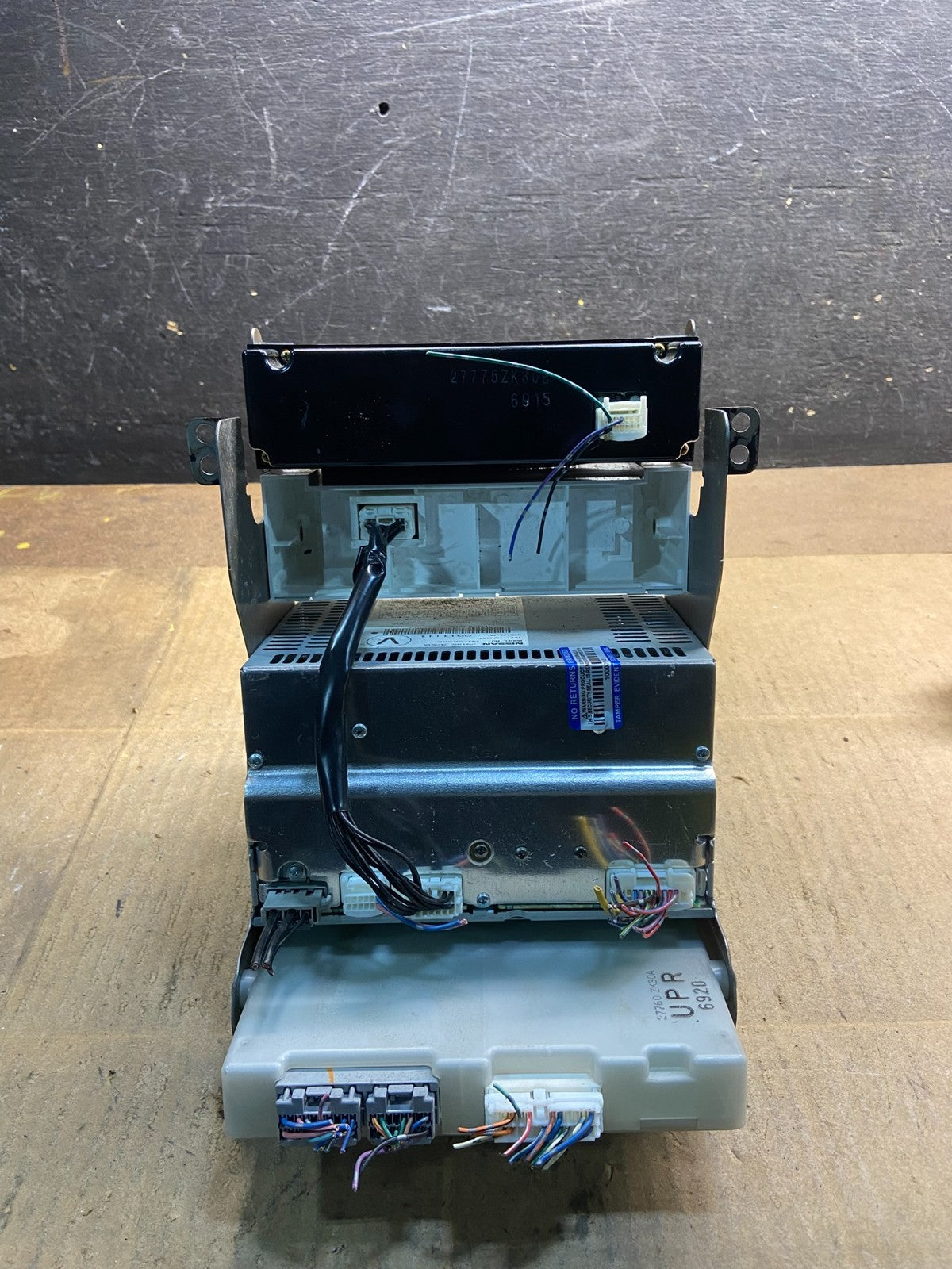 2007 to 2008 Nissan Maxima AM FM CD Radio Receiver 28185 ZK30A Y7302 DG3