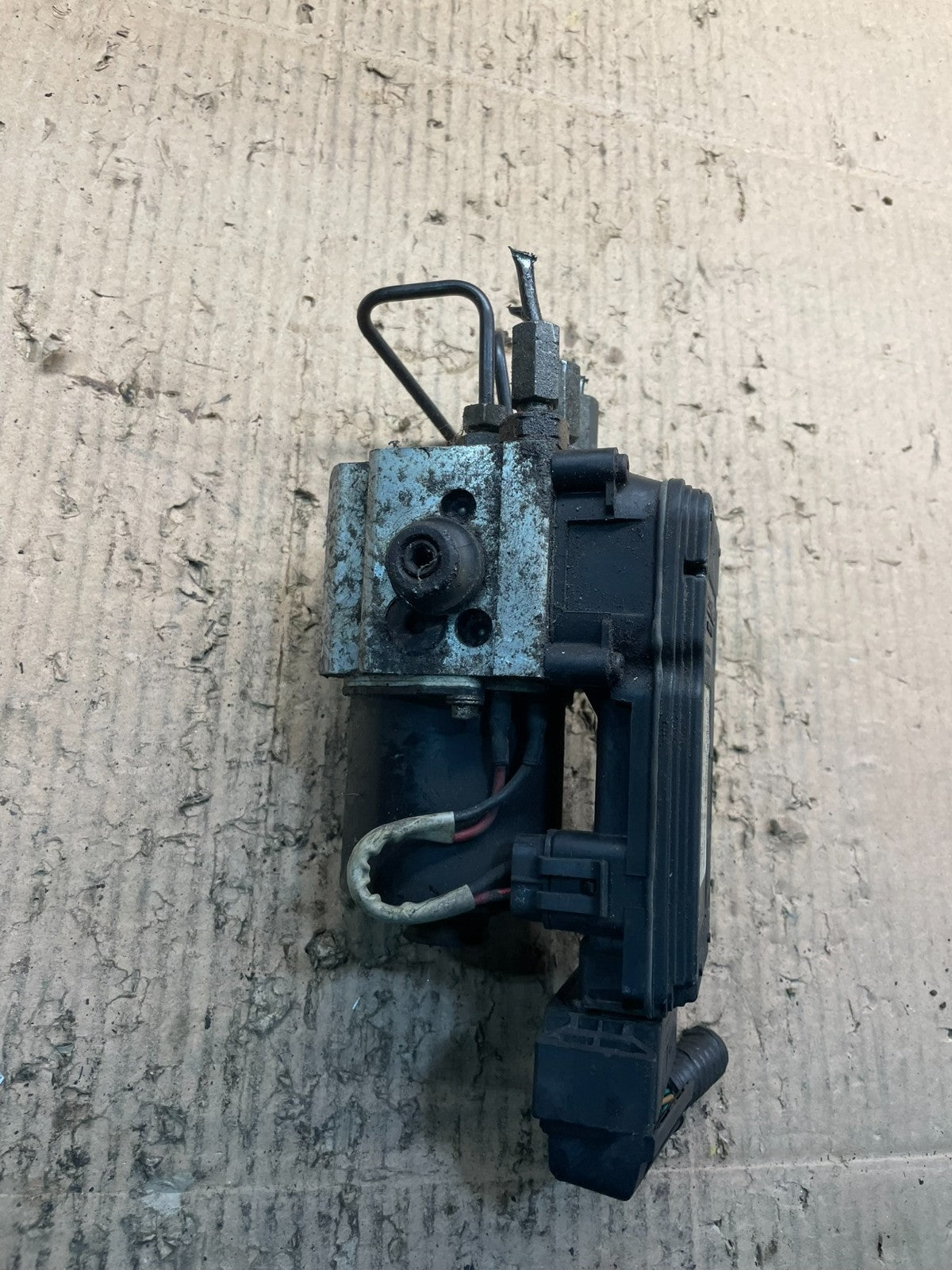 2006 2007 Ford E250 E350 Econoline Anti-Lock ABS Antilock Brake Pump v5302 DG3