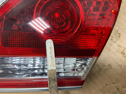 2005 2006 Lexus ES330 Right Passenger RH Side Tail Light Inner AI5650 DW3