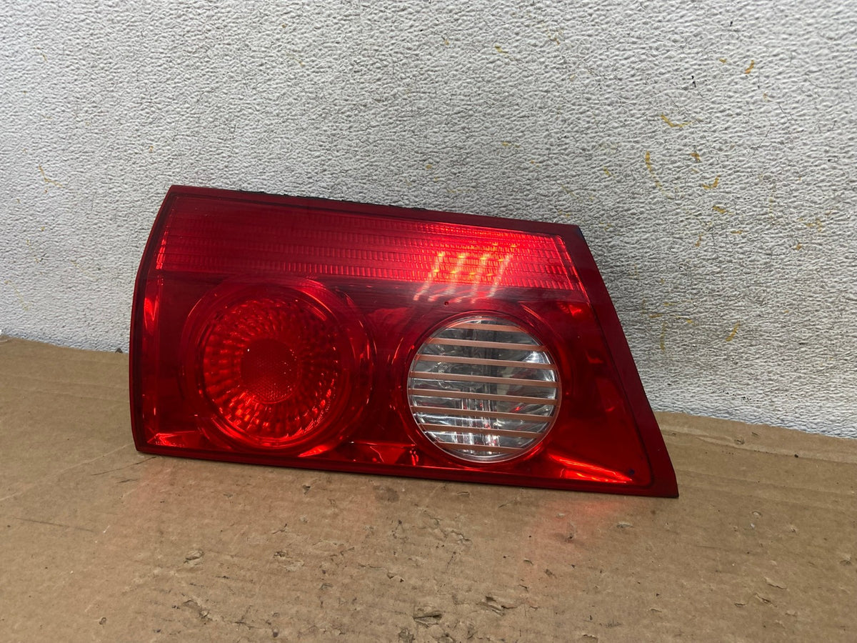 2006 - 2010 Toyota Sienna Left Driver Lh Side Inner Tail Light AH9183 LK2