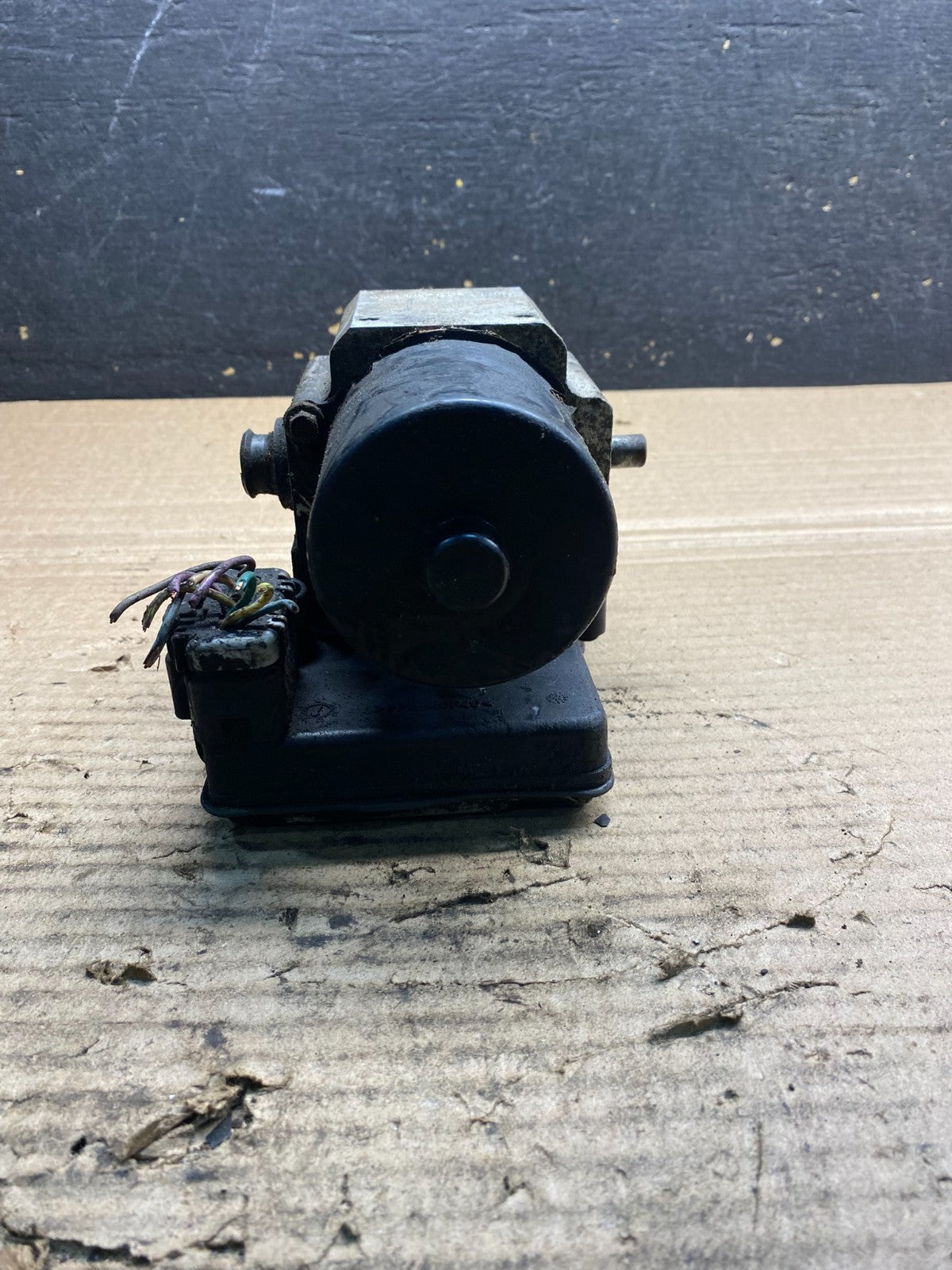 2005 - 2007 Chevrolet Silverado GMC Sierra ABS Anti-Lock Brake Module AA3310 DG2