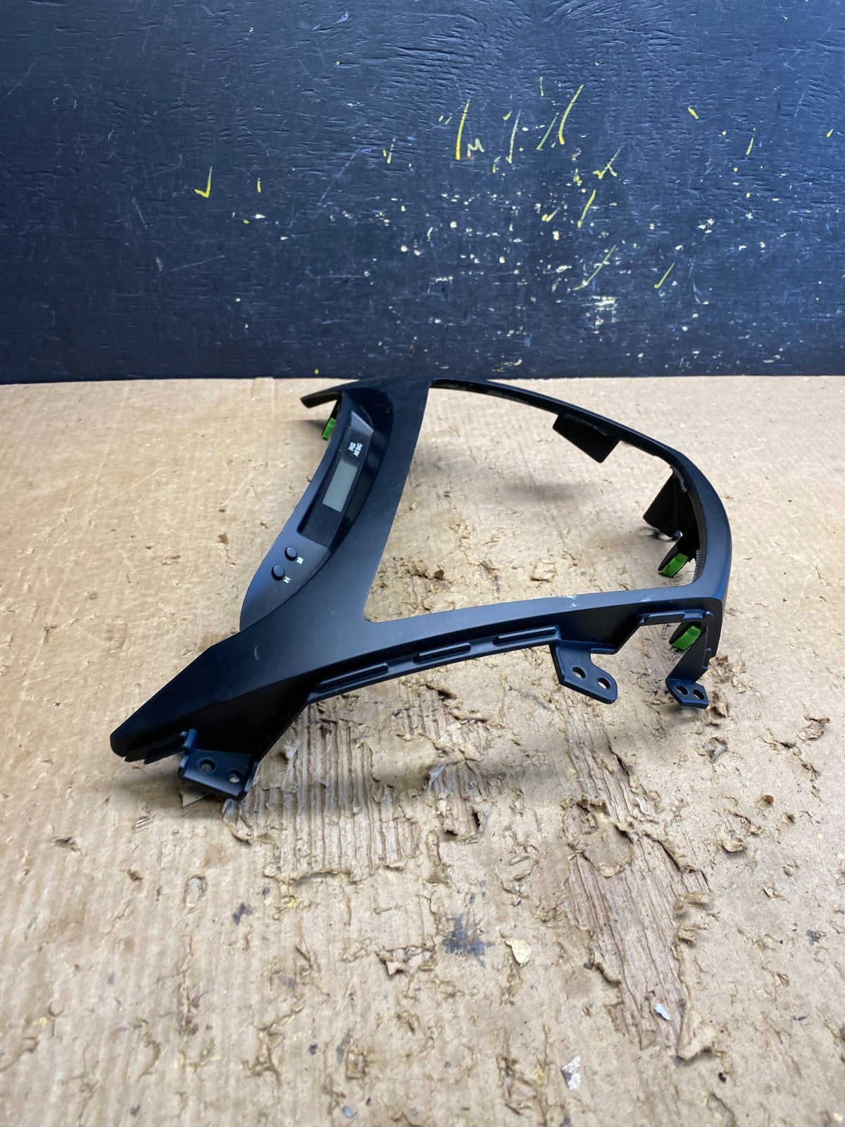 2011-2013 Hyundai Elantra Dash Radio Bezel Clock Display Trim OEM Z9935 DG1