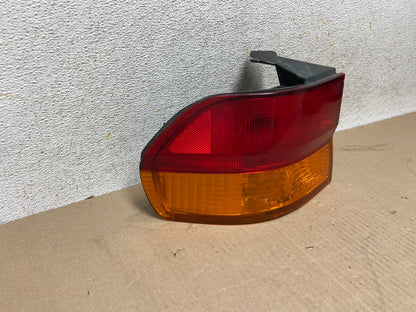 2002 2003 2004 Honda Odyssey Left Driver LH Side Tail Light AH6709 LK1