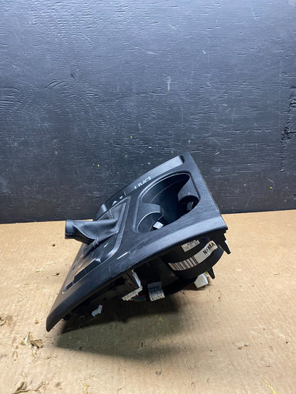 2015-2018 Kia Sedona Console Cover Shifter Lever B3521-505115 Cup Holder H21491