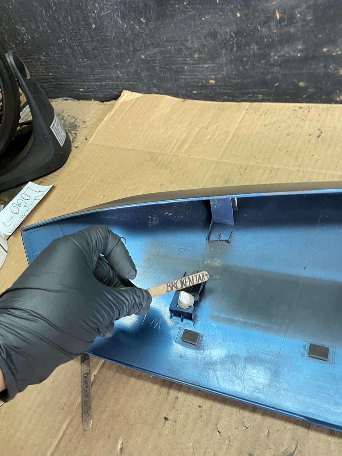 2006 to 2007 Subaru Tribeca B9  Rear Spoiler Wing R7835 PS9