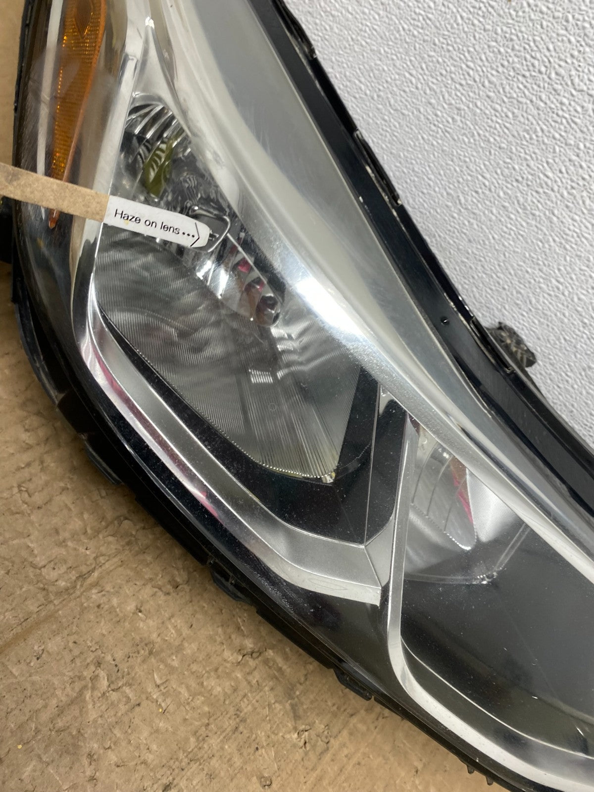 2016 to 2019 Chevrolet Cruze Right Passenger Halogen Headlight Oem AB8544 DW4