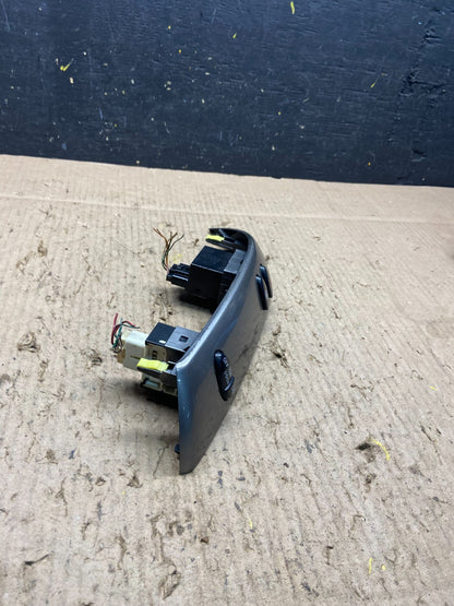 2004 to 2010 Toyota Sienna Left Side Climate Switches Bezel Trim OEM Y2088 DG1